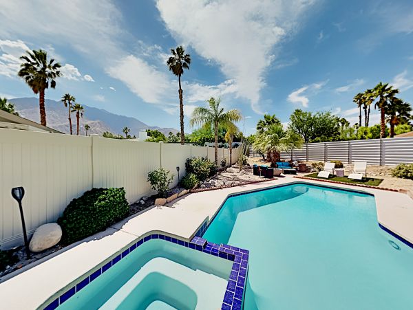 Palm Springs Home 1028259