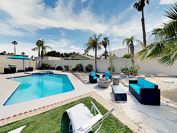 Palm Springs Home 1028259