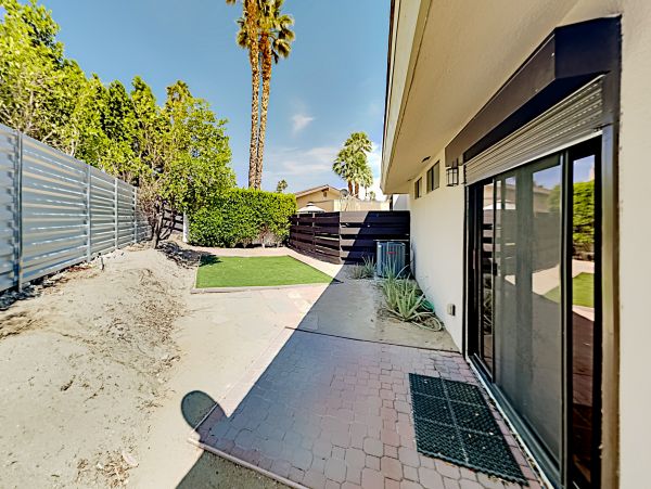Palm Springs Home 1028259