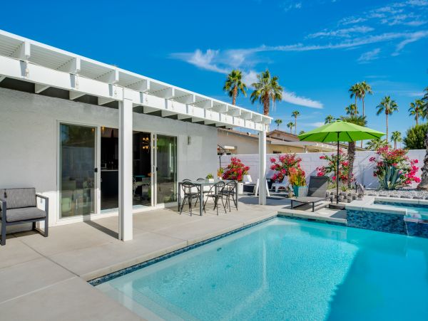 Palm Springs Home 1028261