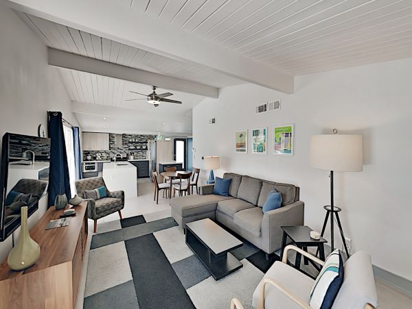 Palm Springs Home 1028262