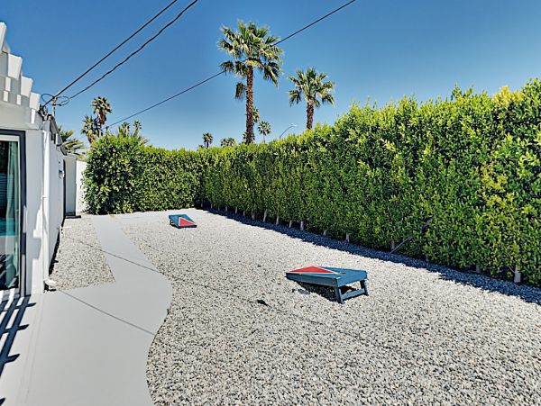 Palm Springs Home 1028262