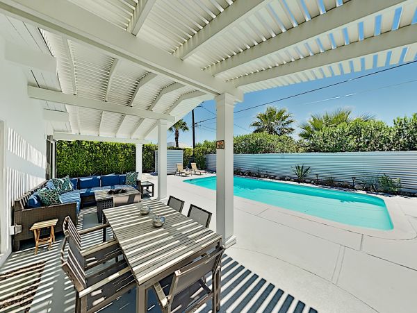 Palm Springs Home 1028262