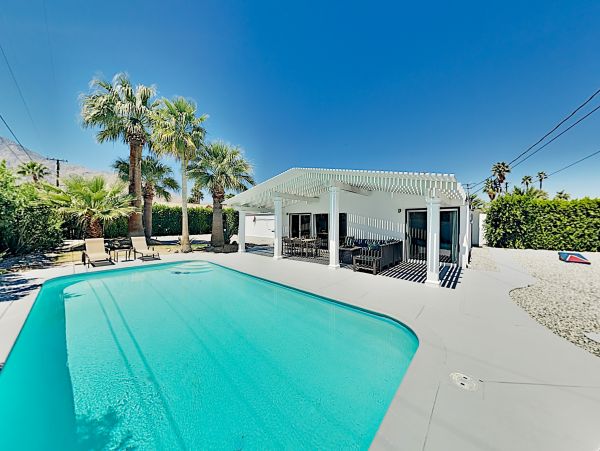 Palm Springs Home 1028262