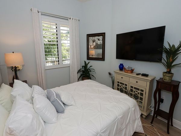 Naples Vacation Condo Two Bedroom