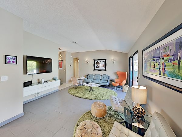 Palm Springs Home 1028266