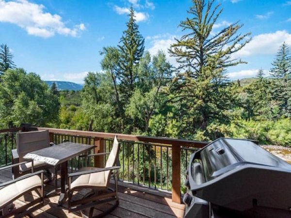 Ski In Ski Out Luxury Rental in Avon with Pool & Hot Tub