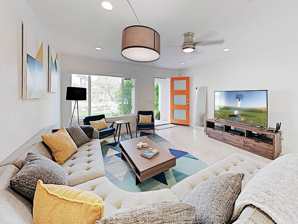Palm Springs Home 1028268