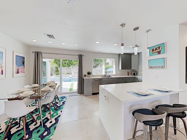 Palm Springs Home 1028268