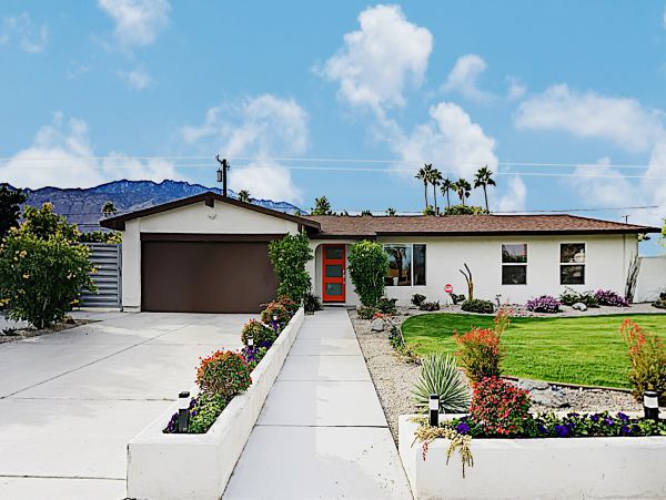 Palm Springs Home 1028268
