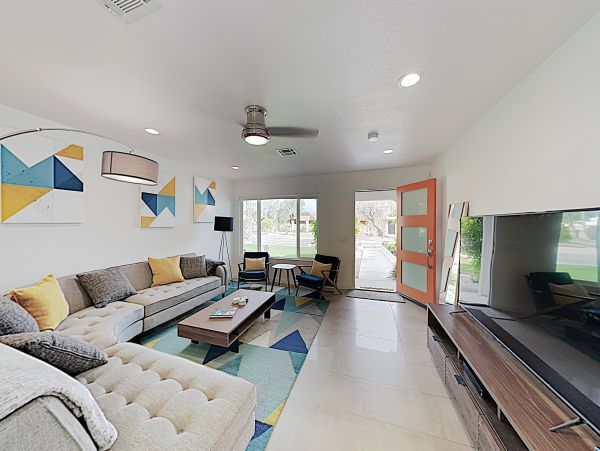 Palm Springs Home 1028268