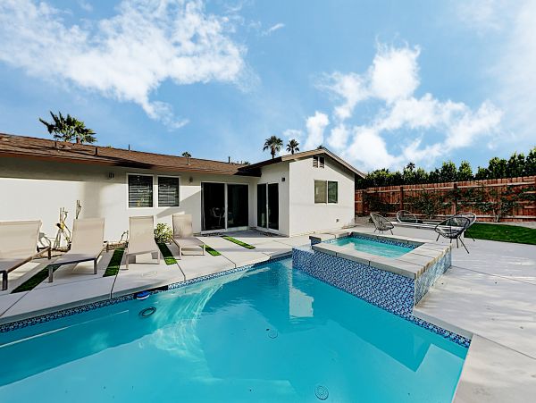 Palm Springs Home 1028268