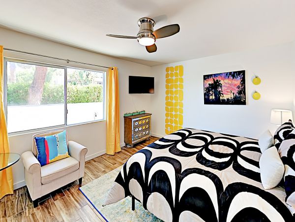 Palm Springs Home 1028269