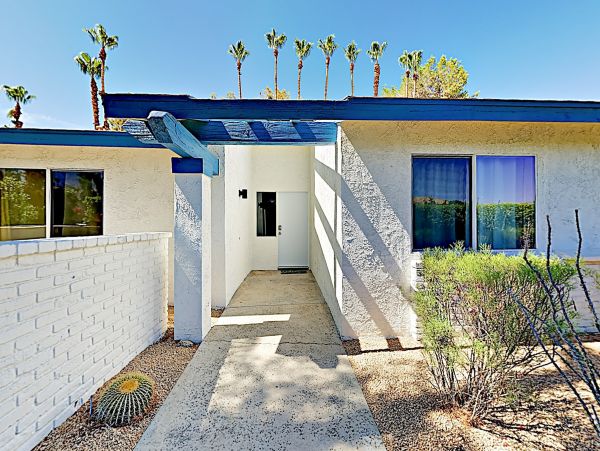 Palm Springs Home 1028269