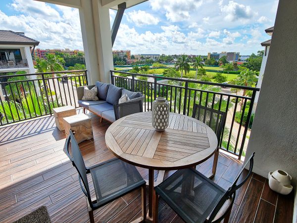 Luxury Naples Vacation Condo Three Bedroom