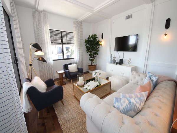 Luxury Naples Vacation Condo Three Bedroom
