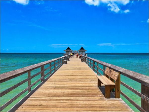 Luxury Naples Vacation Condo Three Bedroom