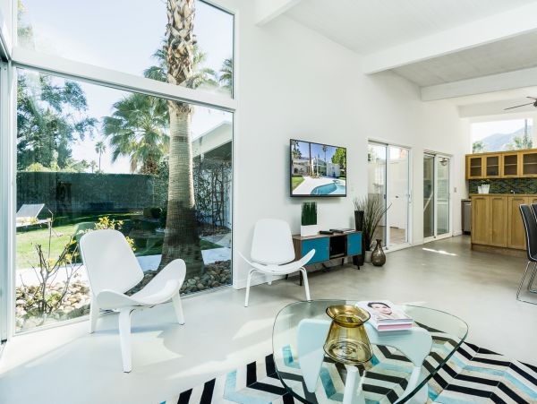Palm Springs Home 1028271