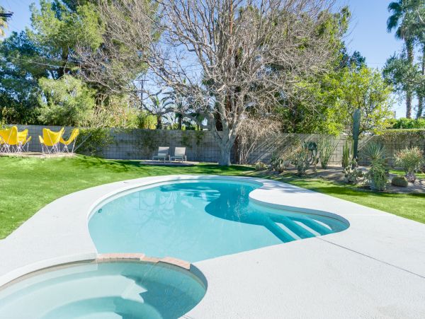 Palm Springs Home 1028271