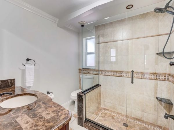 Naples Four Bedroom Pool Home Sleeps 10 Guests