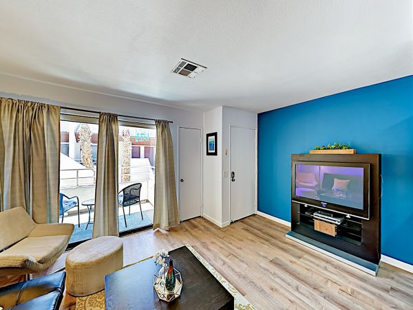Palm Springs Home 1028273