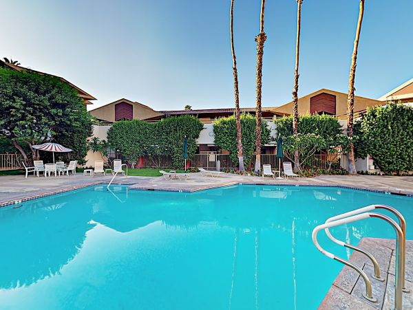 Palm Springs Home 1028273