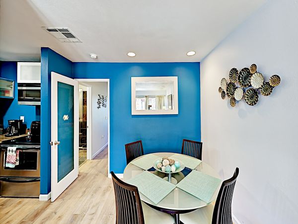 Palm Springs Home 1028273