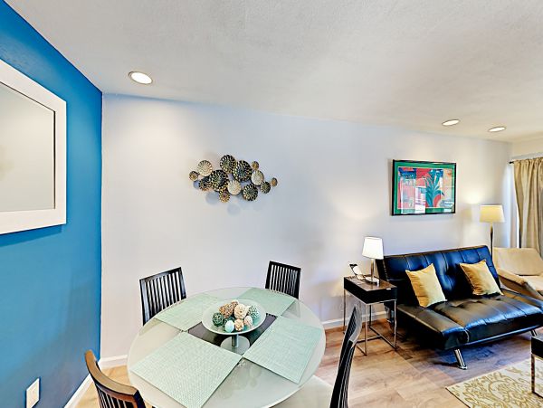 Palm Springs Home 1028273
