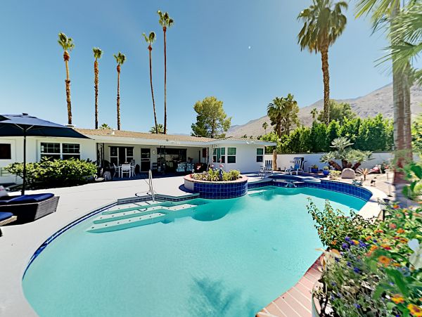 Palm Springs Home 1028274