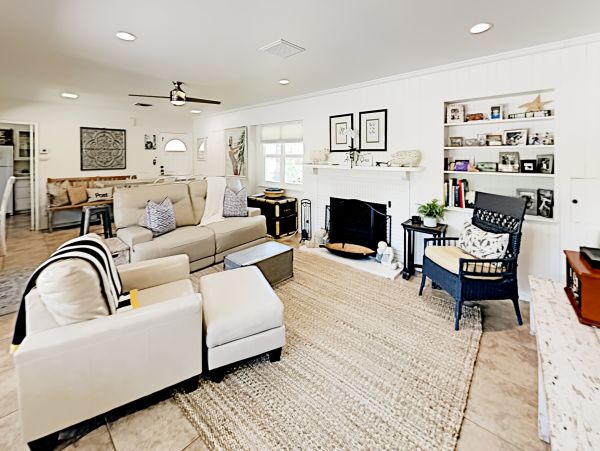 Palm Springs Home 1028274