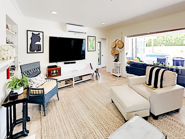 Palm Springs Home 1028274