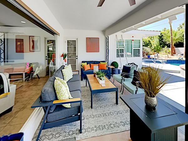 Palm Springs Home 1028274