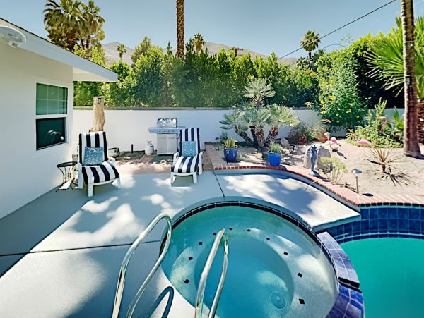 Palm Springs Home 1028274