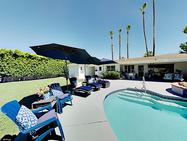 Palm Springs Home 1028274