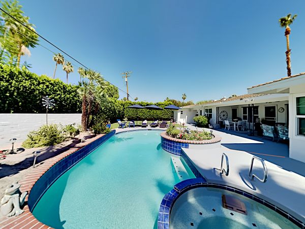 Palm Springs Home 1028274