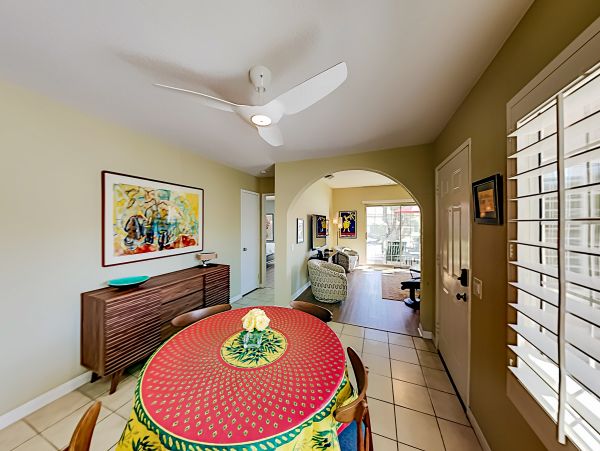 Palm Springs Home 1028275