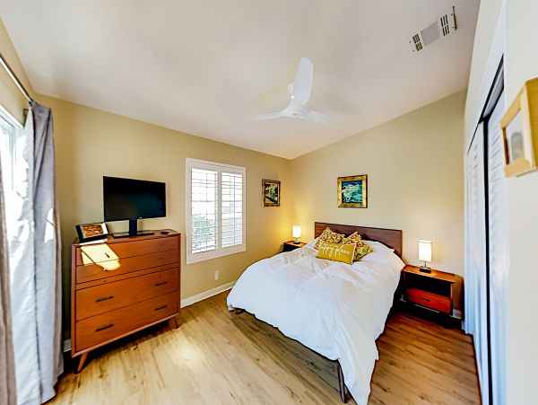 Palm Springs Home 1028275