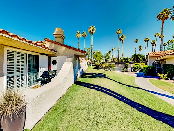 Palm Springs Home 1028275