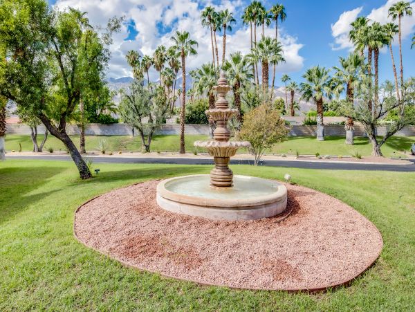 Palm Springs Home 1028275