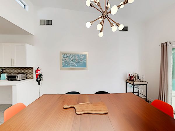 Palm Springs Home 1028276