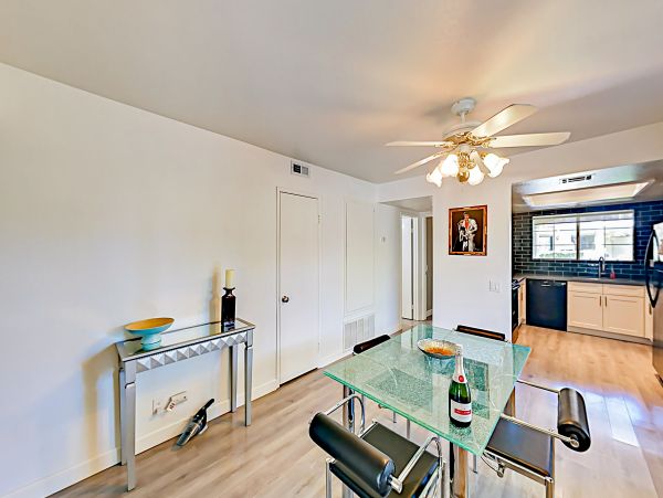 Palm Springs Home 1028277