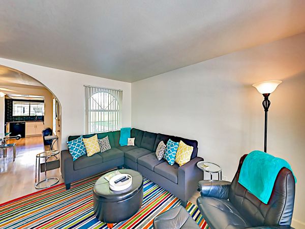 Palm Springs Home 1028277