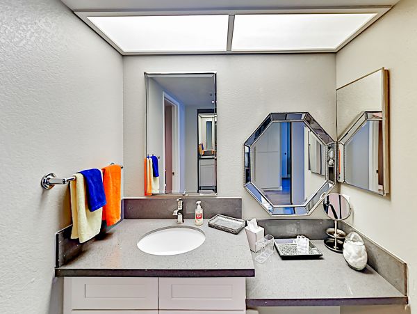 Palm Springs Home 1028277