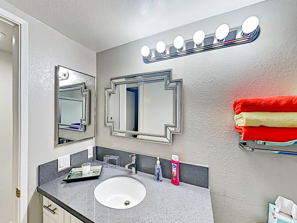 Palm Springs Home 1028277