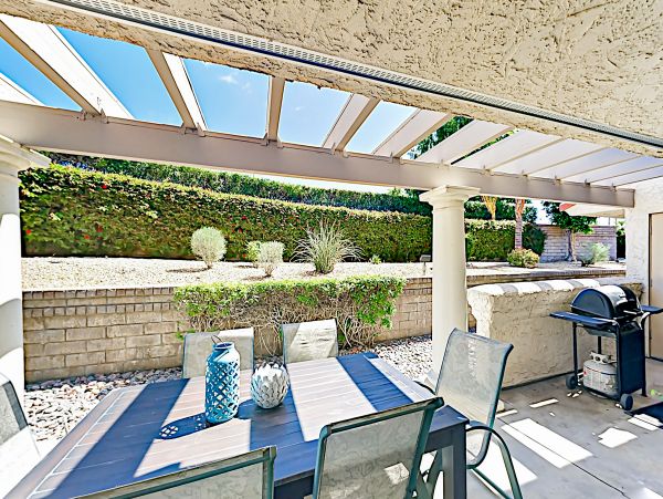 Palm Springs Home 1028277