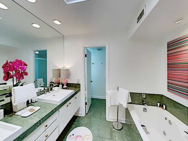 Palm Springs Home 1028279
