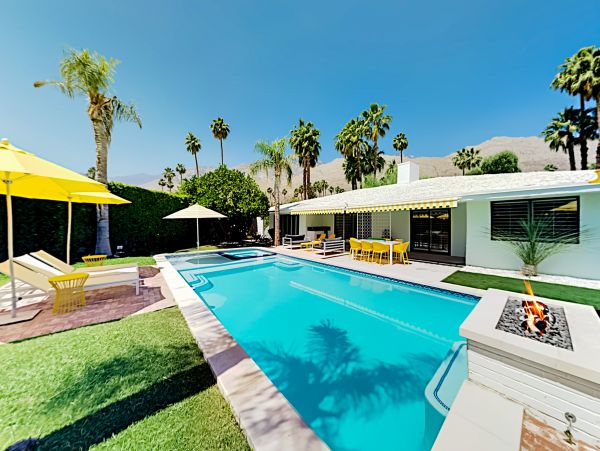 Palm Springs Home 1028279