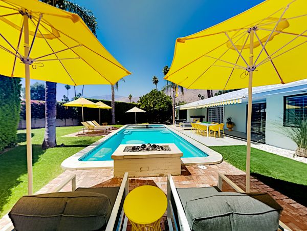 Palm Springs Home 1028279