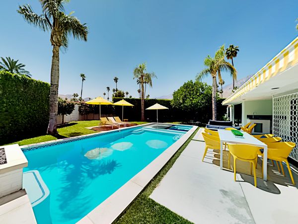 Palm Springs Home 1028279