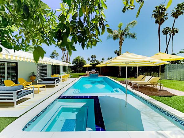 Palm Springs Home 1028279